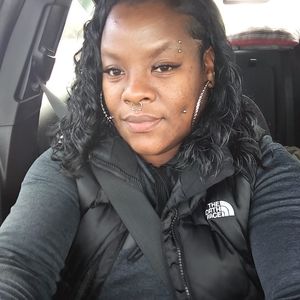 Meet your Posher, Aisha